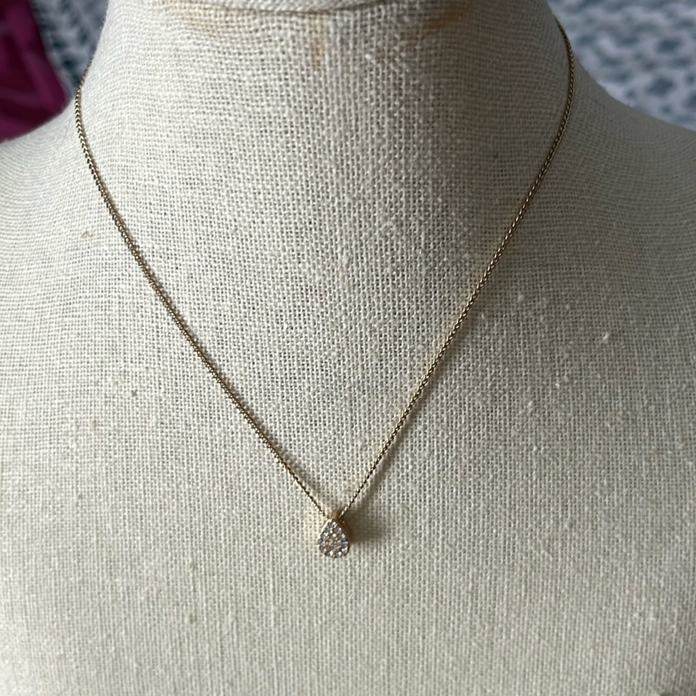 Teardrop Necklace Gold Color